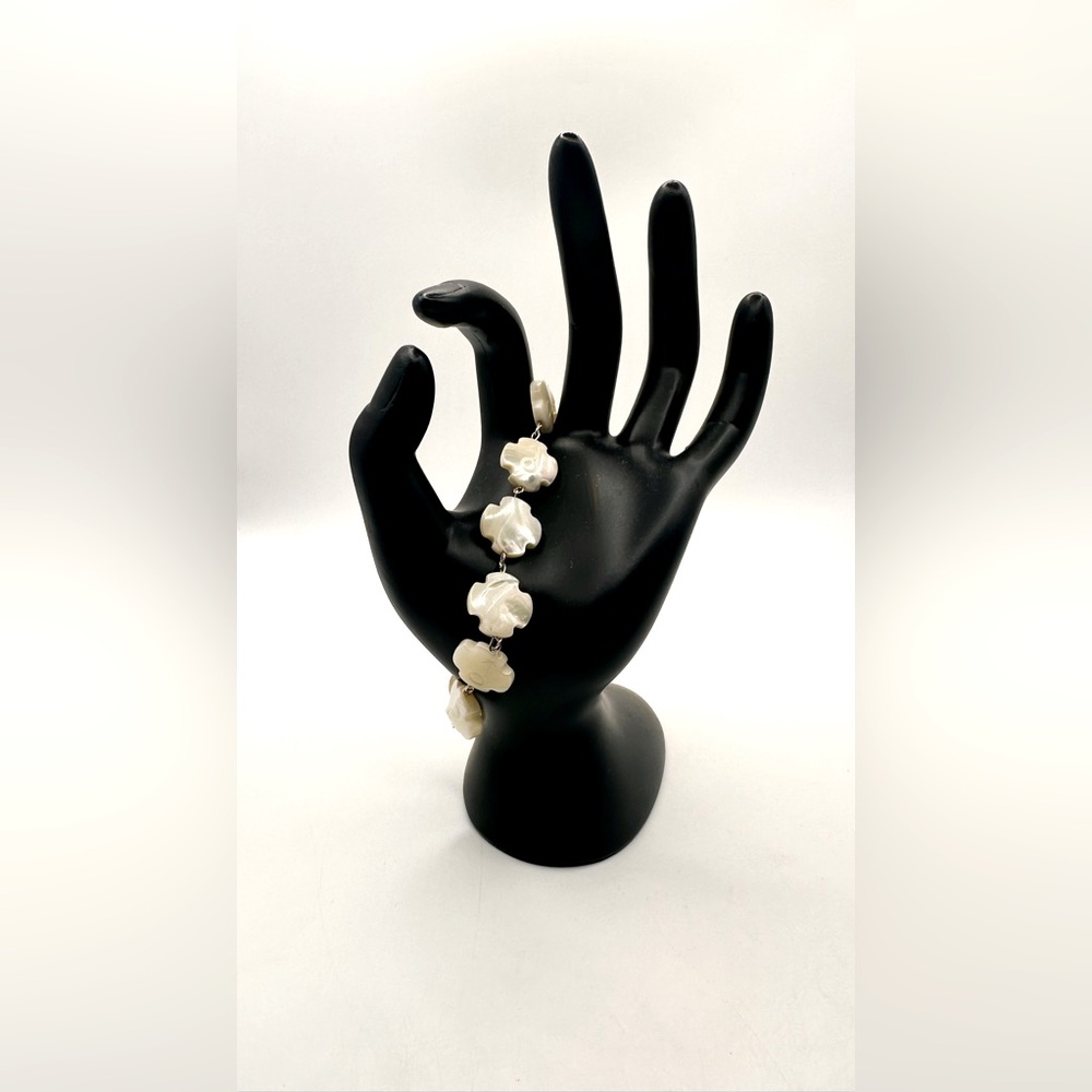 NWOT Mother of Pearl Bracelet, White & Silver Tone-Made in Italy-Excellent Cond